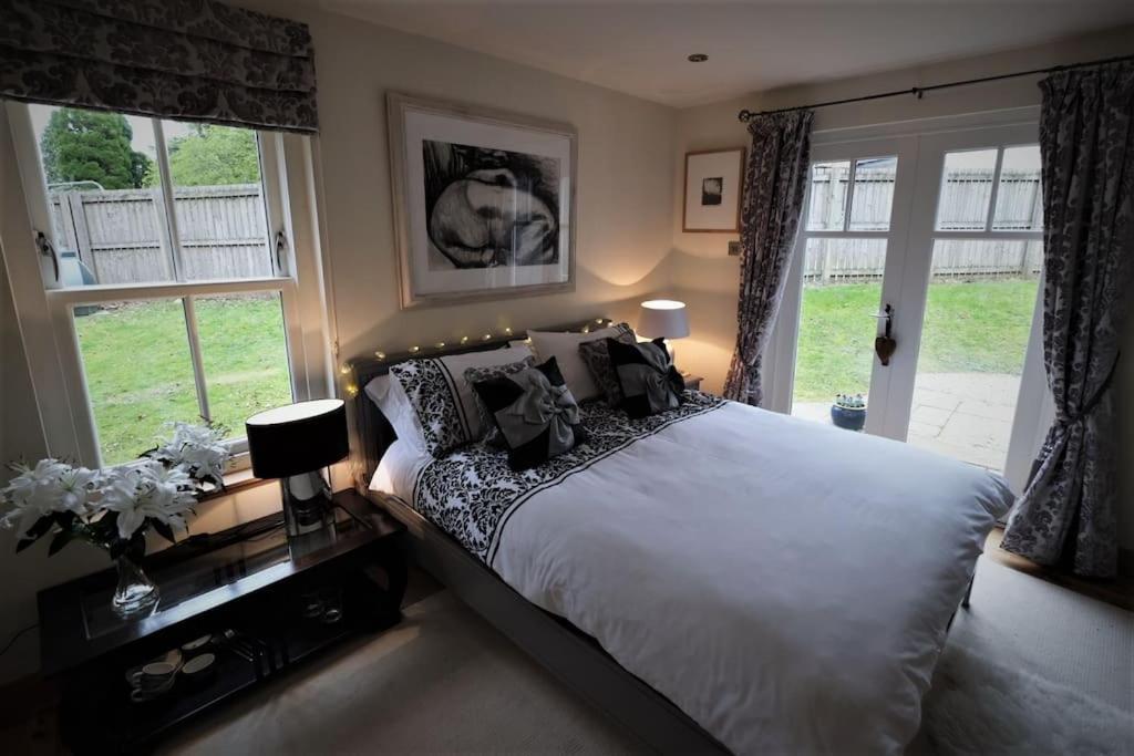 Loch Lomond Unique Selfcontained Bed+Bathroom Alexandria Bagian luar foto
